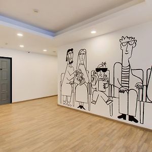 Super Townhouse Ekana Inn